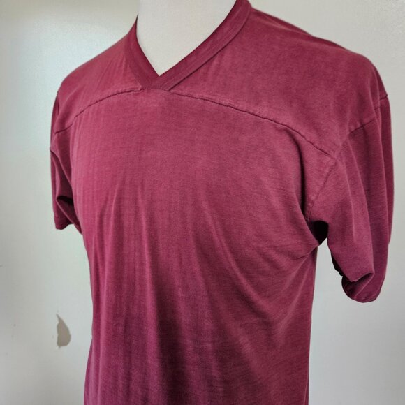 Gator Athletics Vintage 80s 90s Sports T-Shirt Vneck Red Maroon Faded USAL Large - Picture 2 of 7